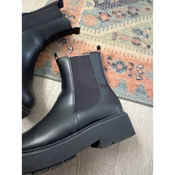 A New Day Black Faux Leather Chelsea Ankle Boots Size 8 Combat Chunky Goth Emo - Picture 2 of 8